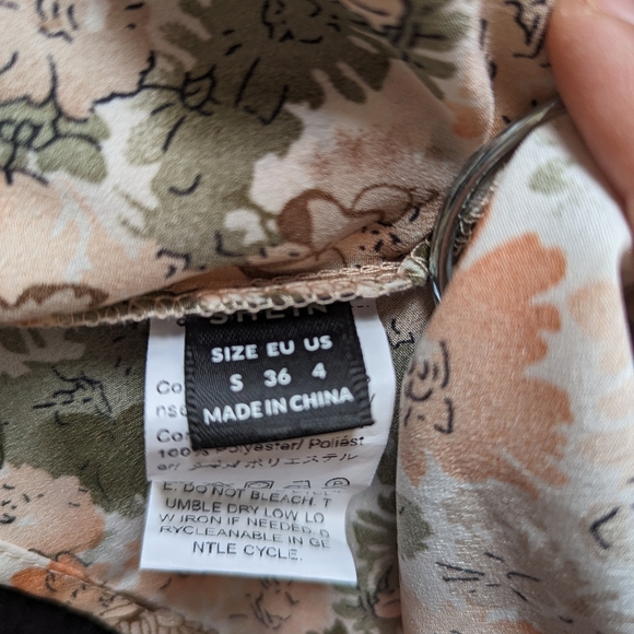 SHEIN WOMEN'S TANK TOP - Picture 5 of 6